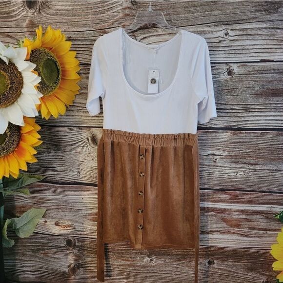 "Ultra Flirt" Woman's Short Sleeve Pullover dress XL White/ Camel NWT 🐫 - Picture 1 of 8